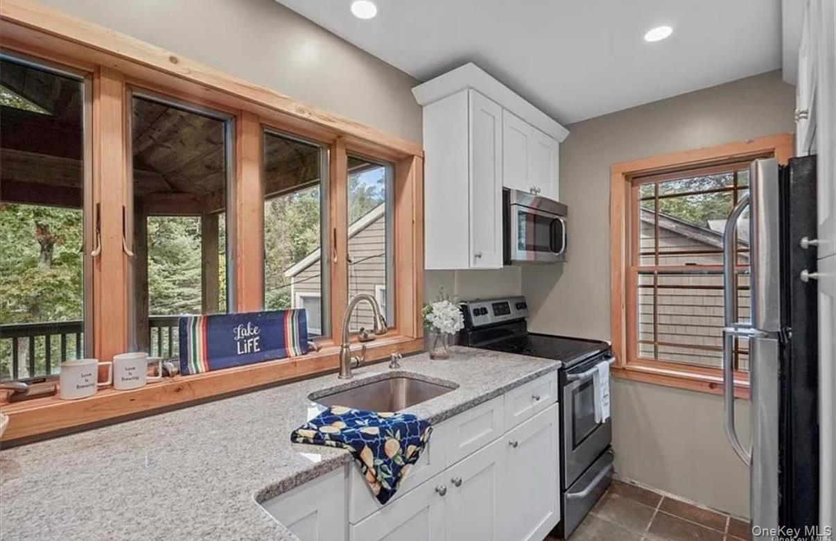 Single Family Oakdale Putnam County, NY 10579, MLS-943331-7