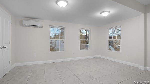 Single Family Van Nest  Bronx, NY 10460, MLS-943348-8