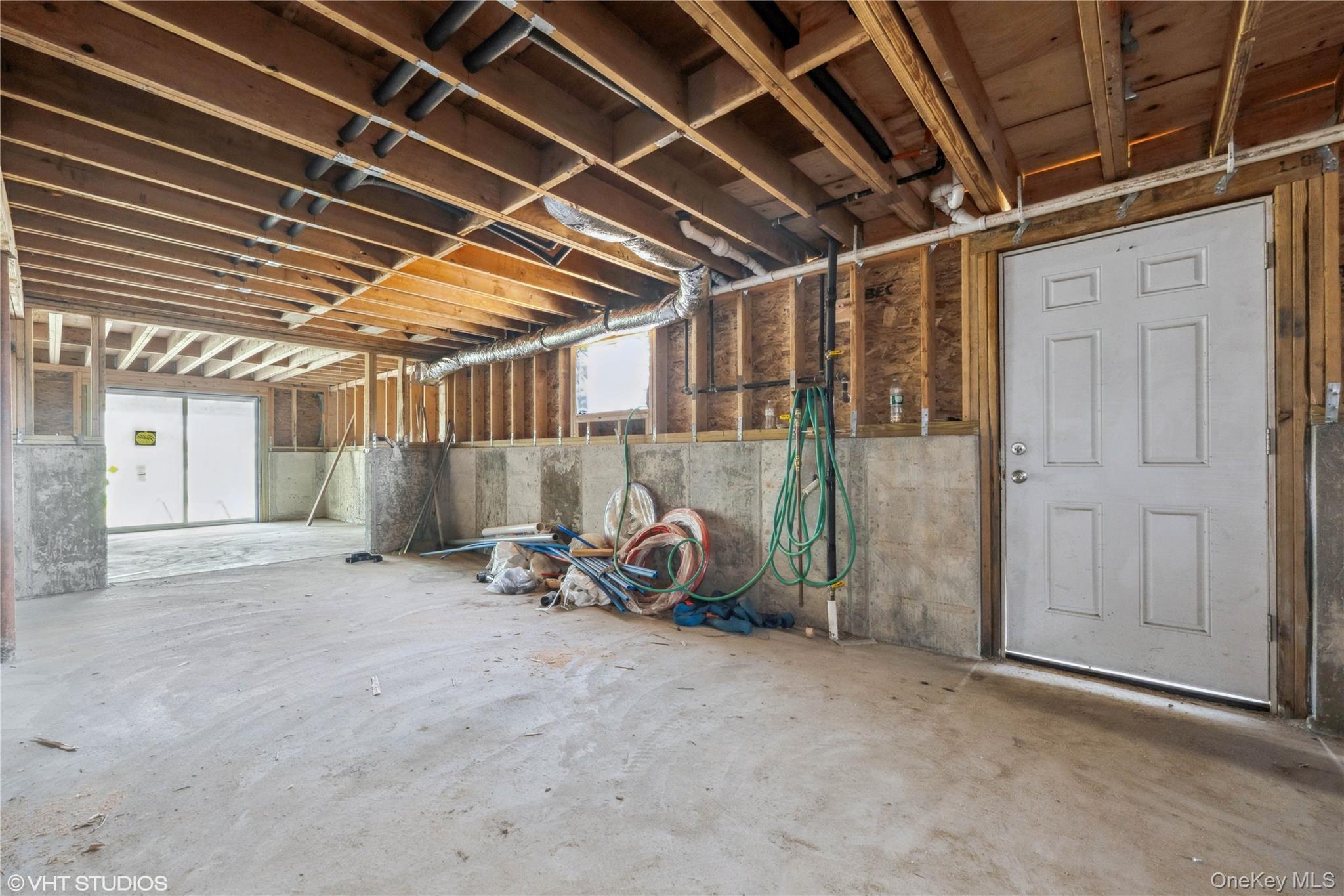 Single Family Shore  Suffolk County, NY 11757, MLS-943358-9