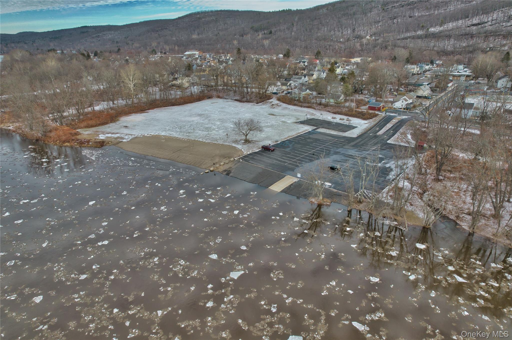 Single Family Holbrook  Orange County, NY 12771, MLS-943361-24