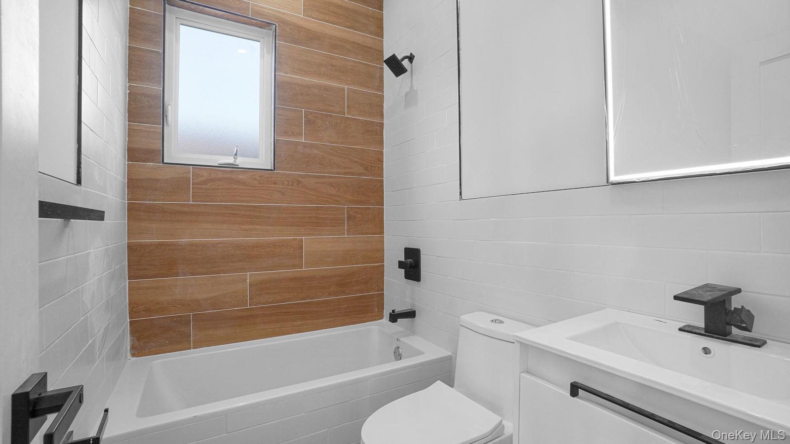 Single Family Tierney  Bronx, NY 10465, MLS-943364-22