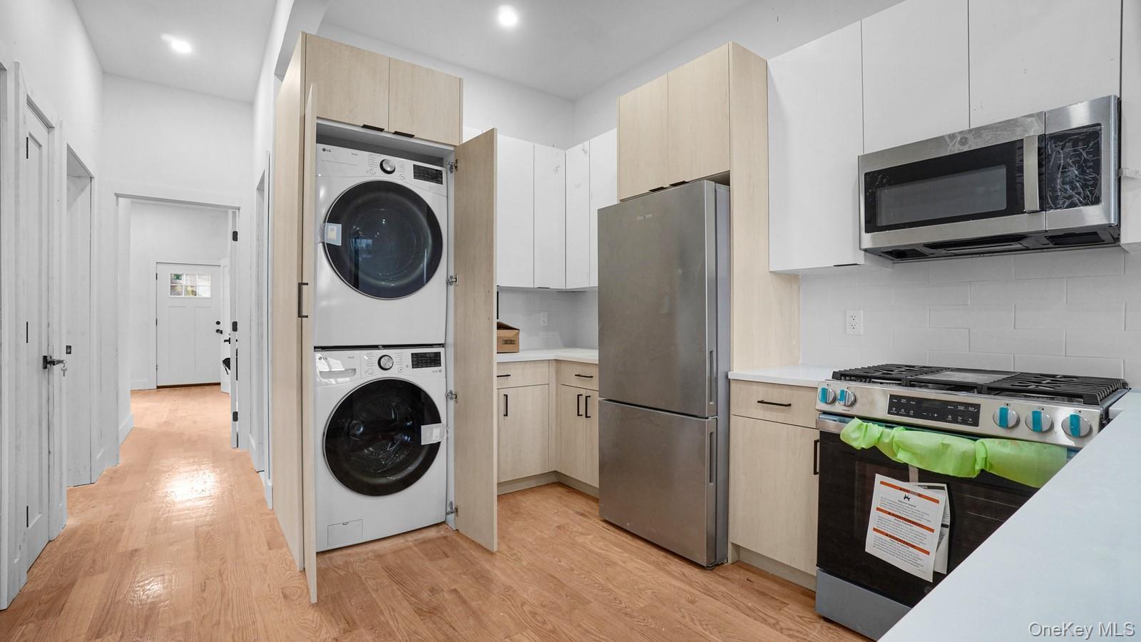 Single Family Tierney  Bronx, NY 10465, MLS-943364-8