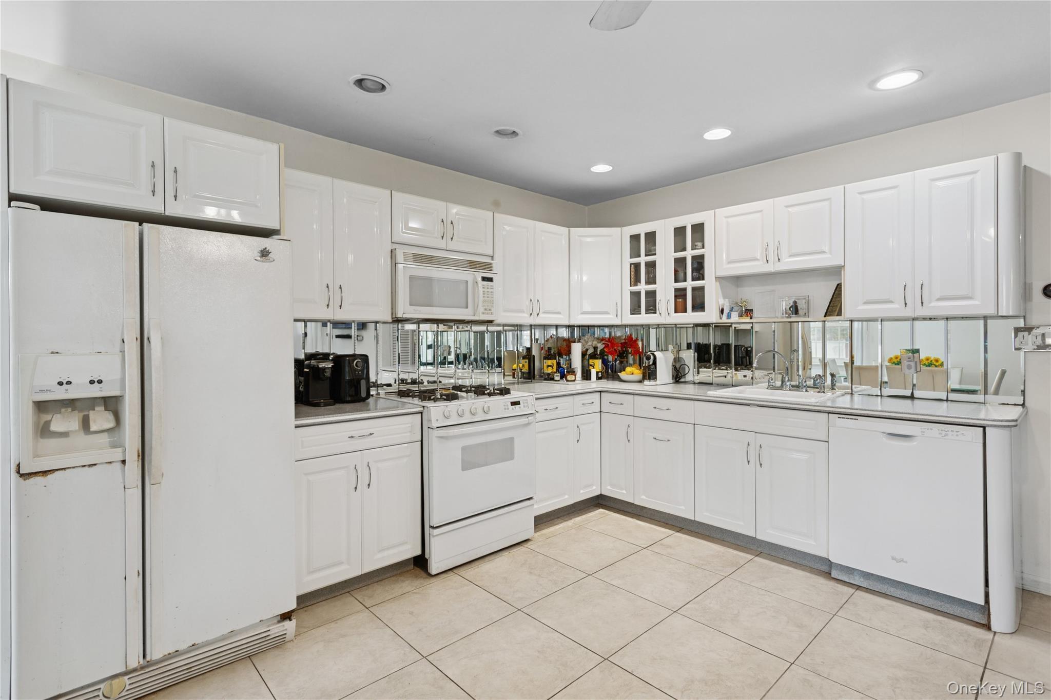 Single Family 232nd Queens, NY 11411, MLS-943371-8