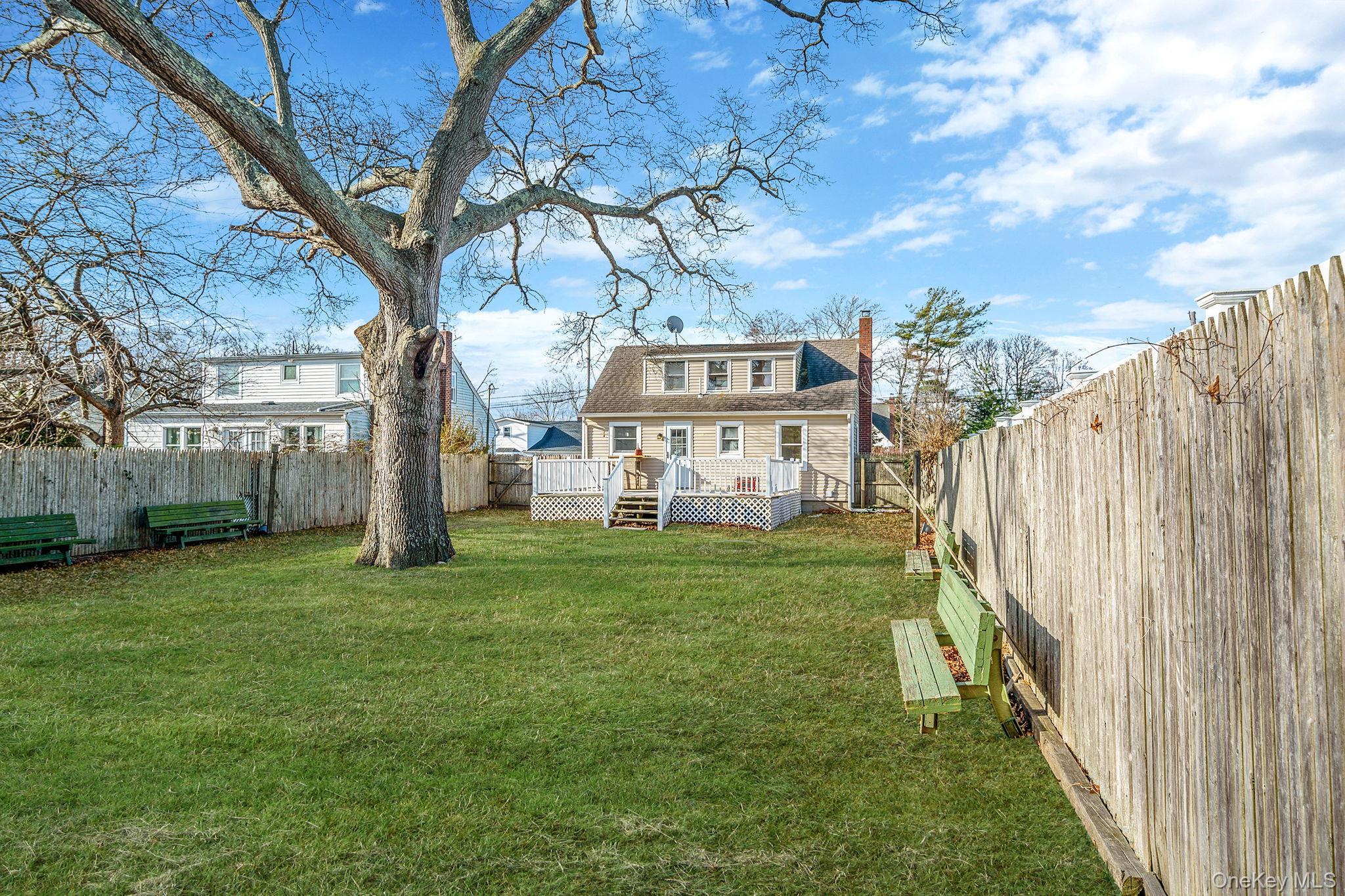 Single Family Walnut Suffolk County, NY 11772, MLS-943382-16