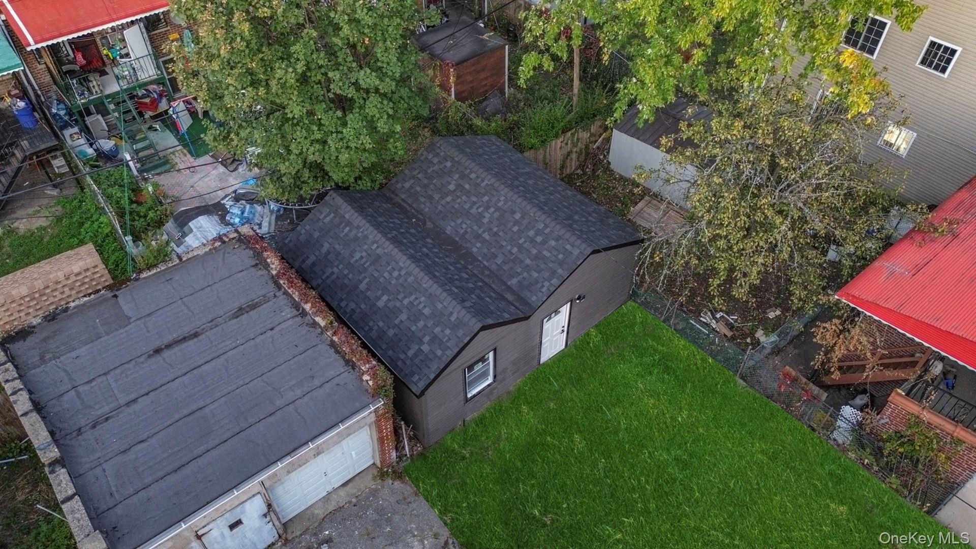 Single Family 224th Bronx, NY 10466, MLS-943389-22