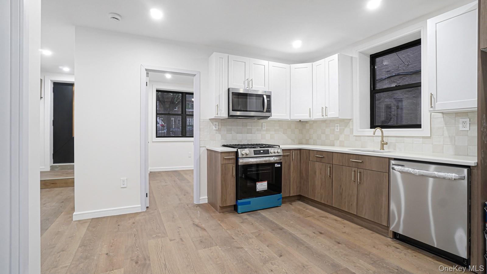 Single Family 224th Bronx, NY 10466, MLS-943389-5