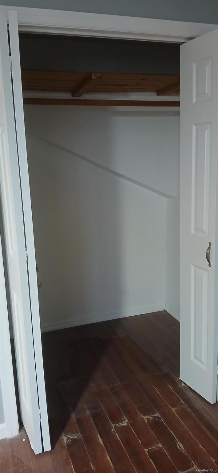 Single Family Noble Suffolk County, NY 11703, MLS-943403-22