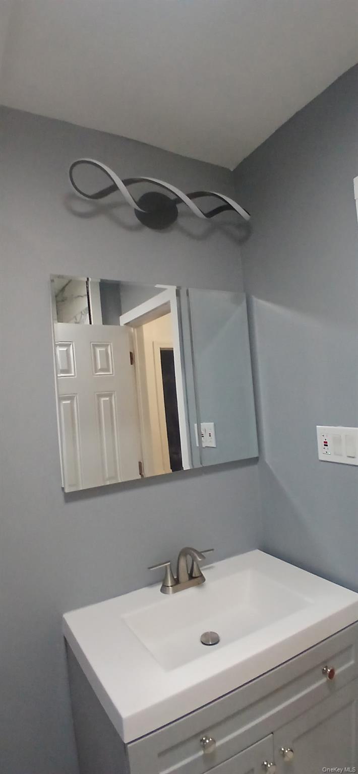 Single Family Noble Suffolk County, NY 11703, MLS-943403-25