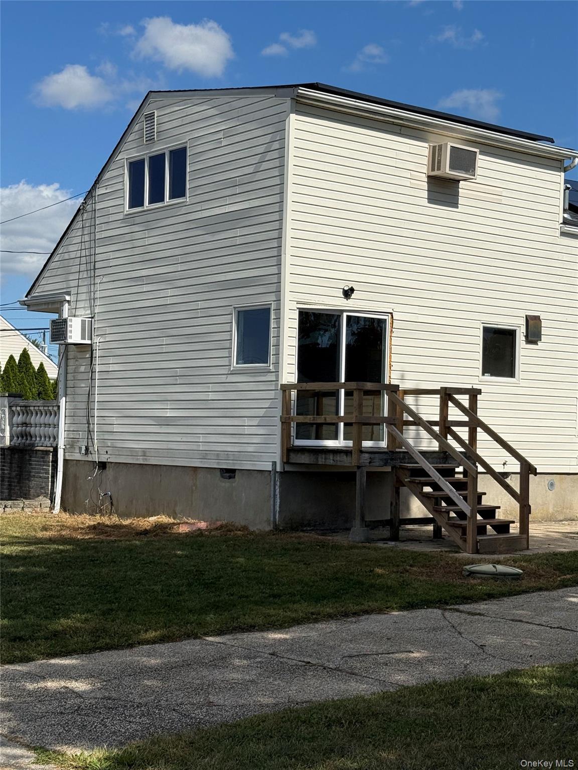 Single Family Noble Suffolk County, NY 11703, MLS-943403-3