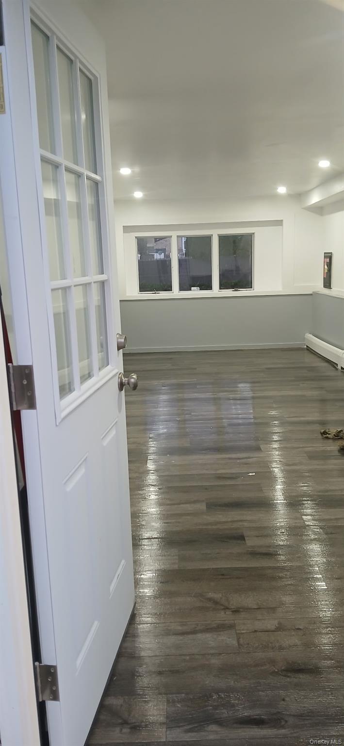 Single Family Noble  Suffolk County, NY 11703, MLS-943403-38