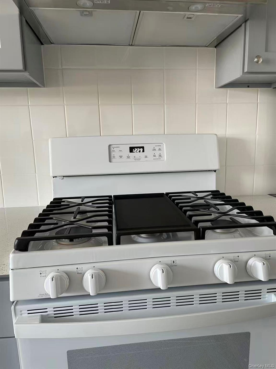 Apartment 35th  Queens, NY 11354, MLS-943445-7