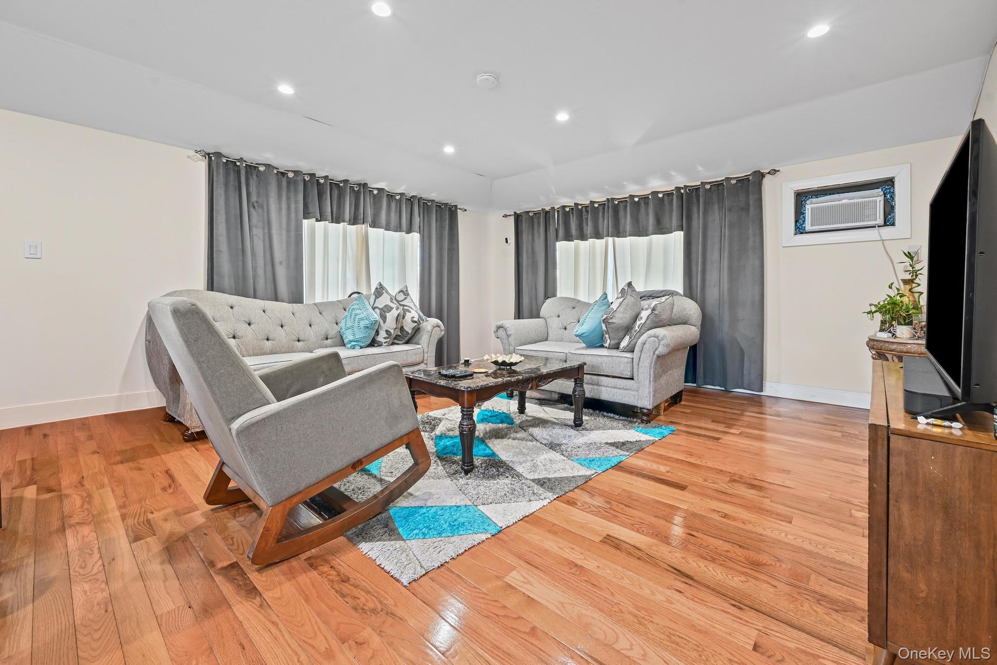 Single Family 147th Queens, NY 11422, MLS-943457-5