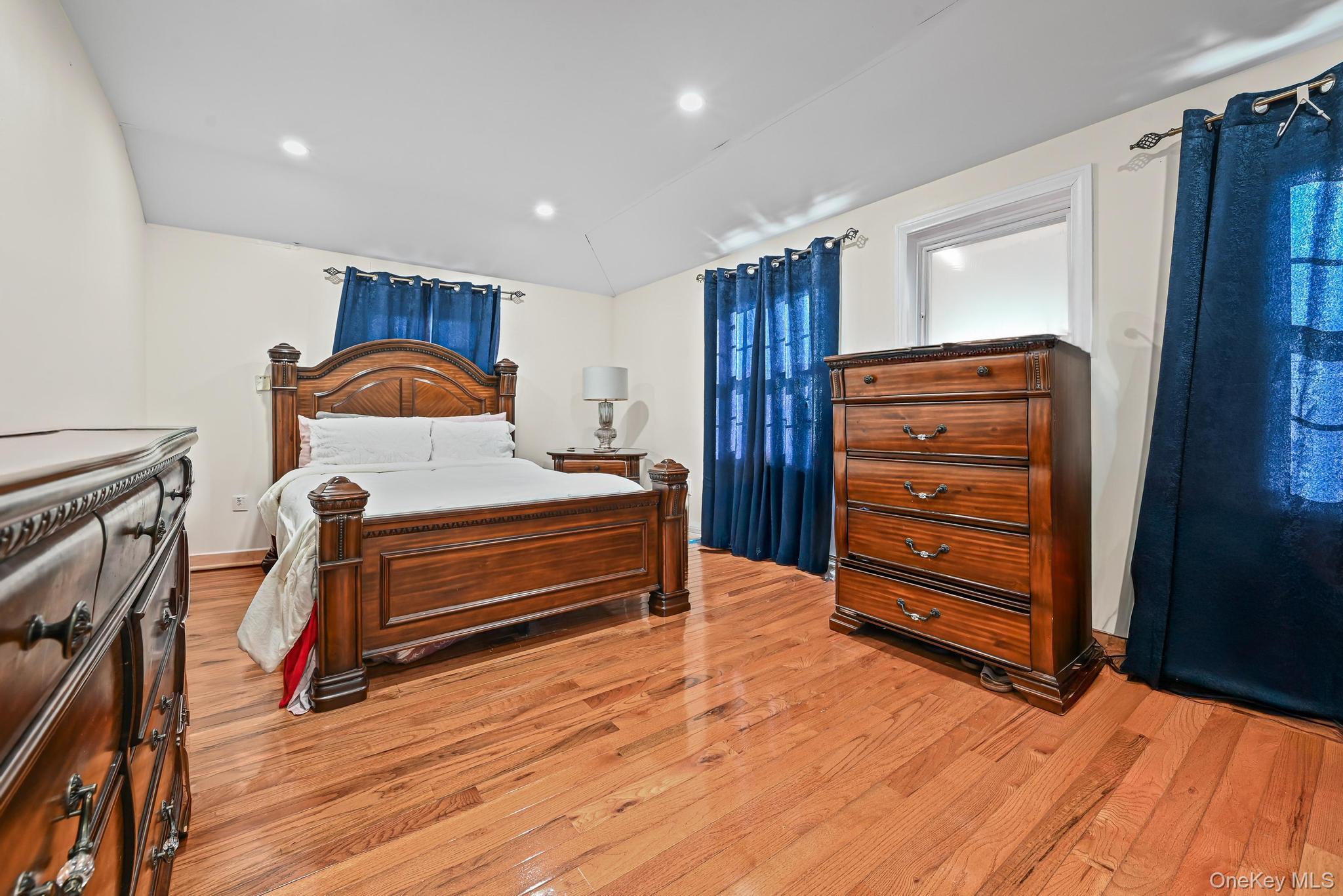 Single Family 147th Queens, NY 11422, MLS-943457-8