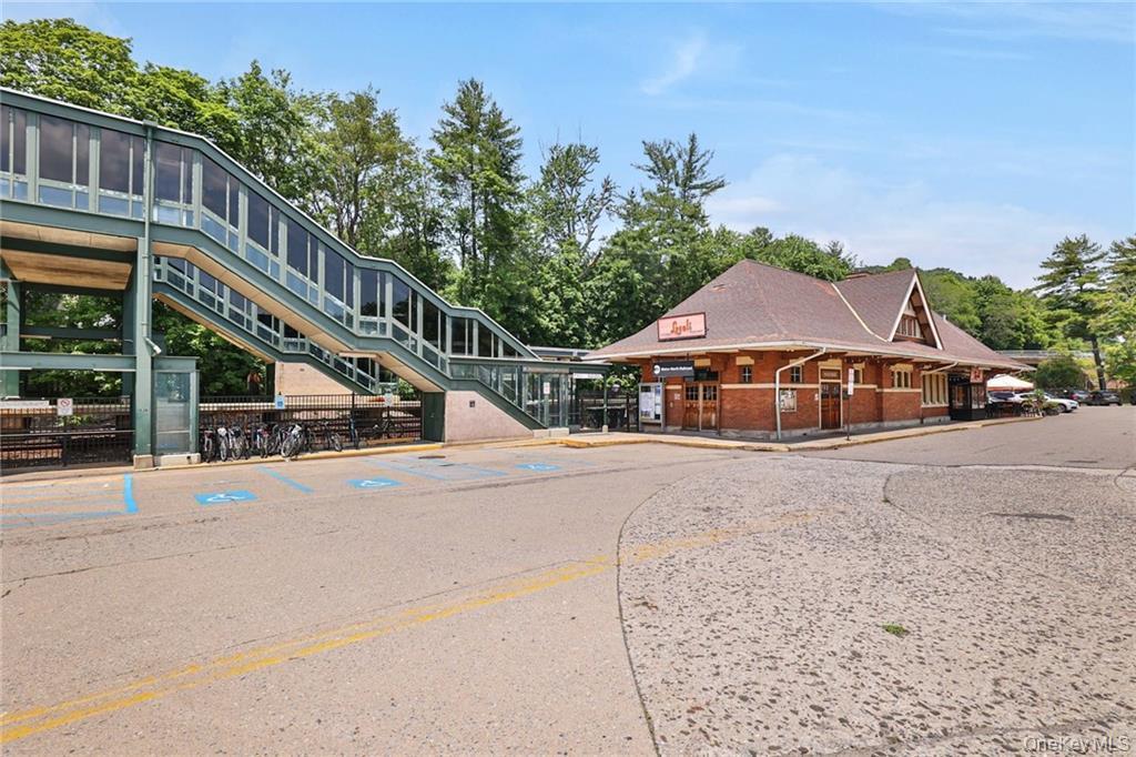 Single Family Victoria  Westchester County, NY 10549, MLS-943472-29