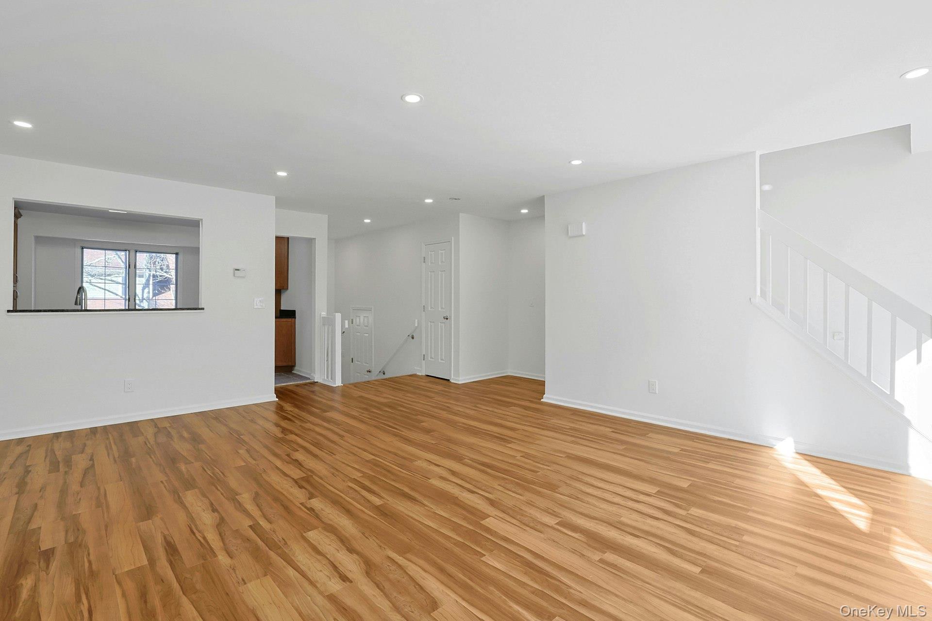 Single Family Victoria Westchester County, NY 10549, MLS-943472-6