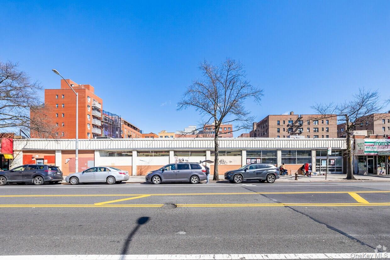 Commercial Lease Blvd  Queens, NY 11355, MLS-943481-2