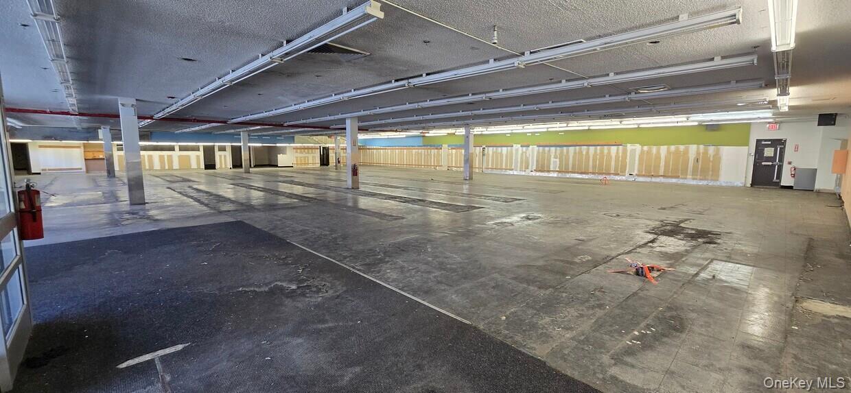 Commercial Lease Blvd  Queens, NY 11355, MLS-943481-3