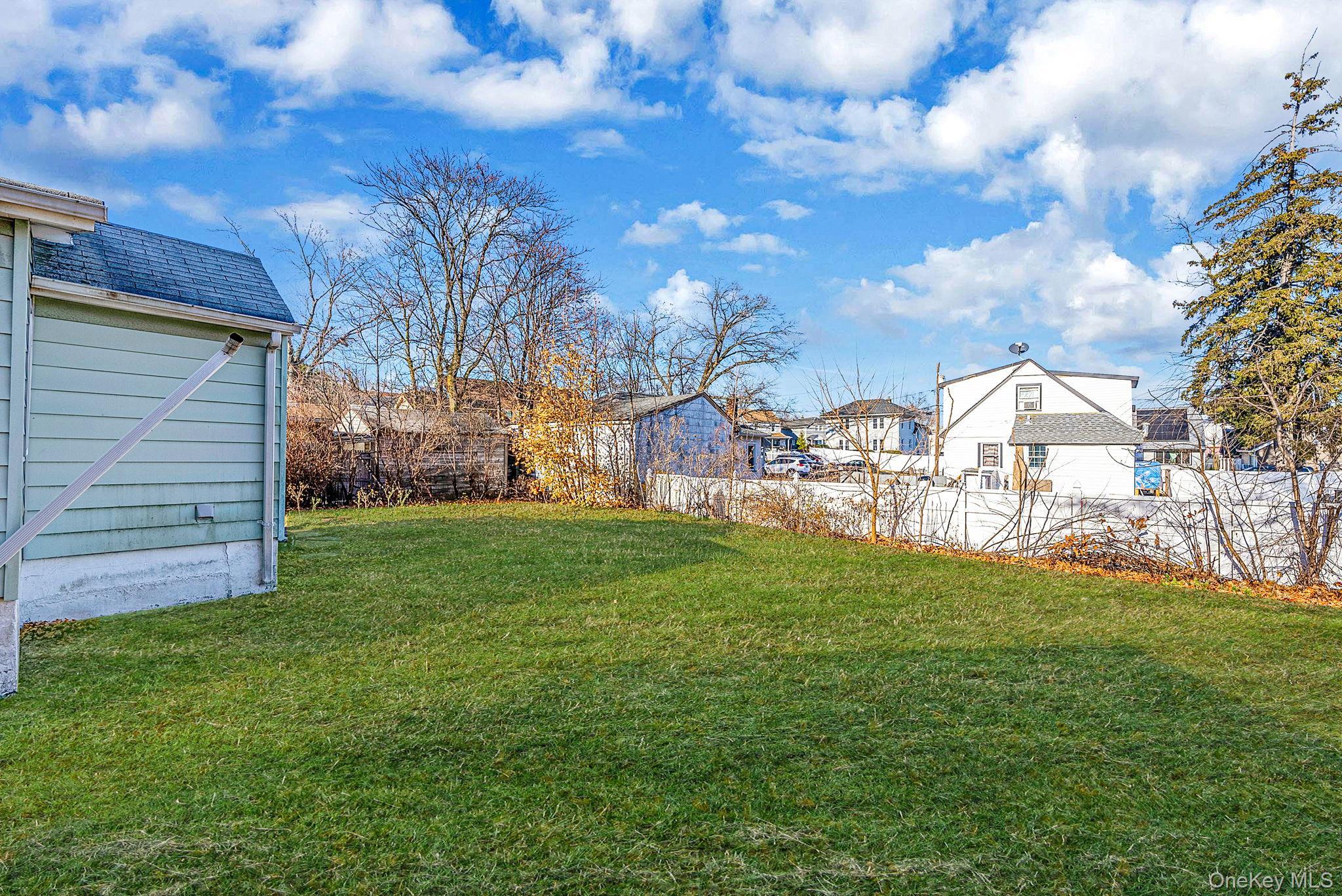 Single Family Hill Nassau County, NY 11553, MLS-943494-14