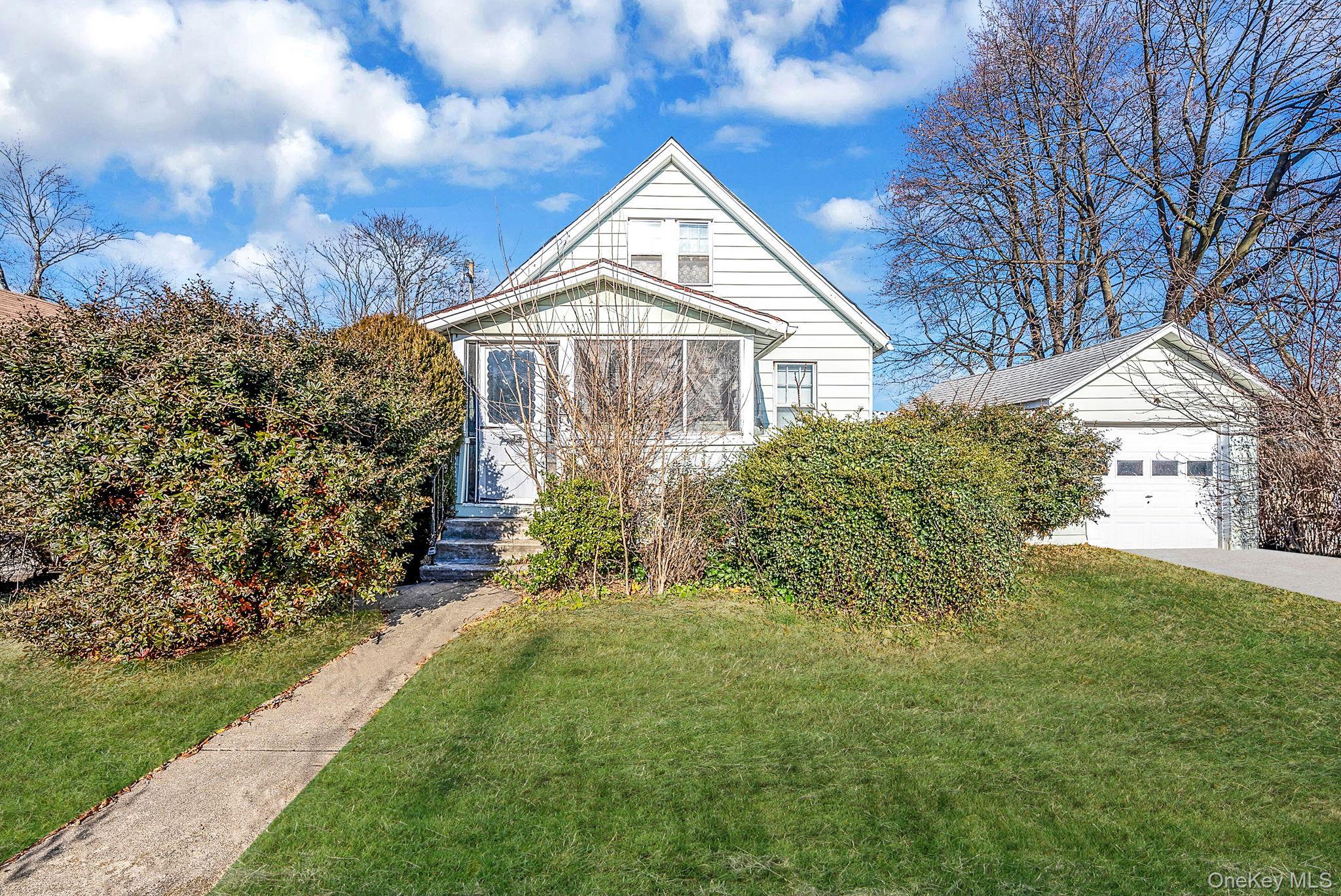 Single Family Hill Nassau County, NY 11553, MLS-943494-7