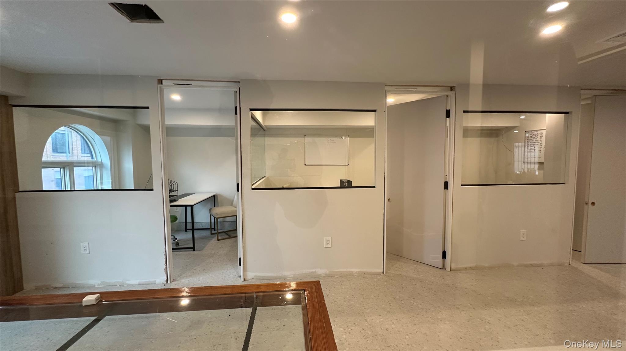 Commercial Lease New York  Brooklyn, NY 11212, MLS-943495-15