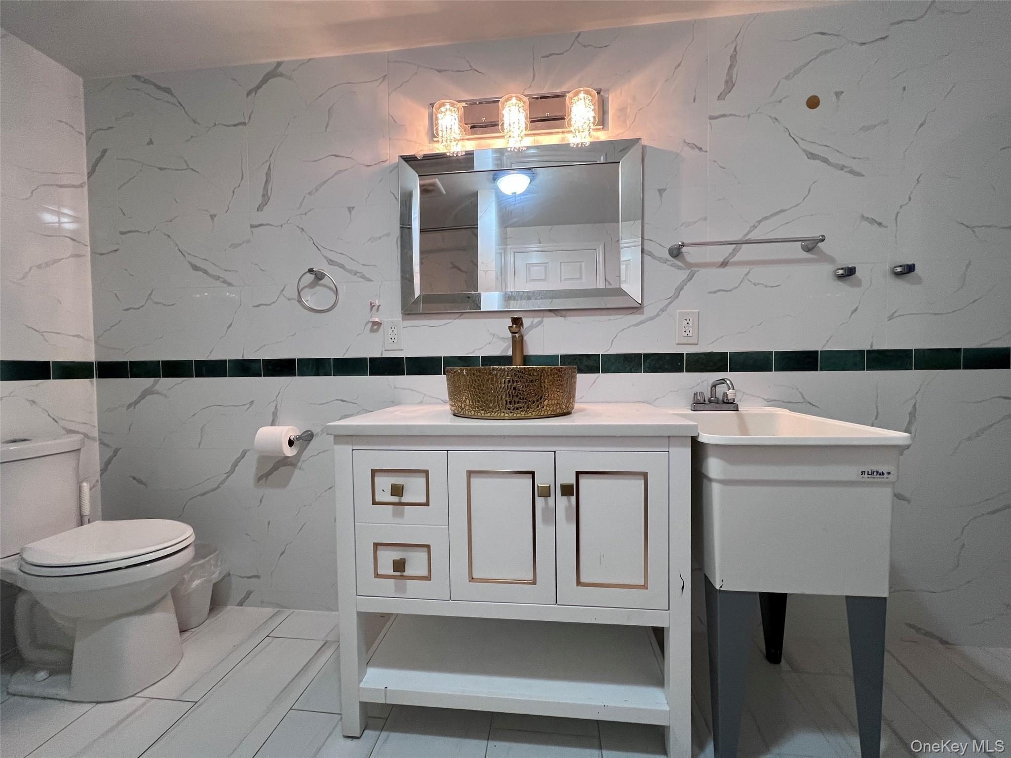 Single Family Seymour Bronx, NY 10469, MLS-943542-17