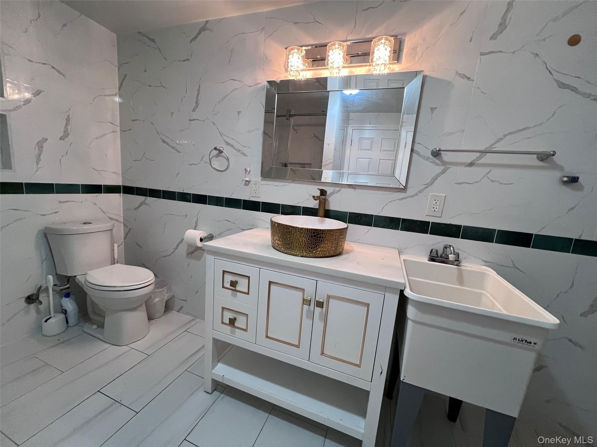 Single Family Seymour Bronx, NY 10469, MLS-943542-19