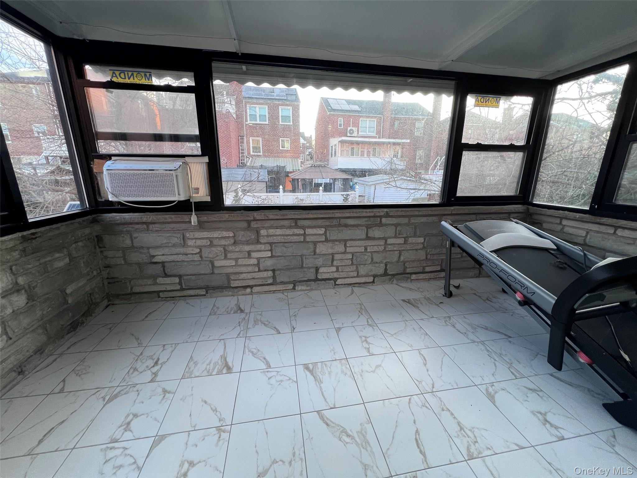 Single Family Seymour Bronx, NY 10469, MLS-943542-28