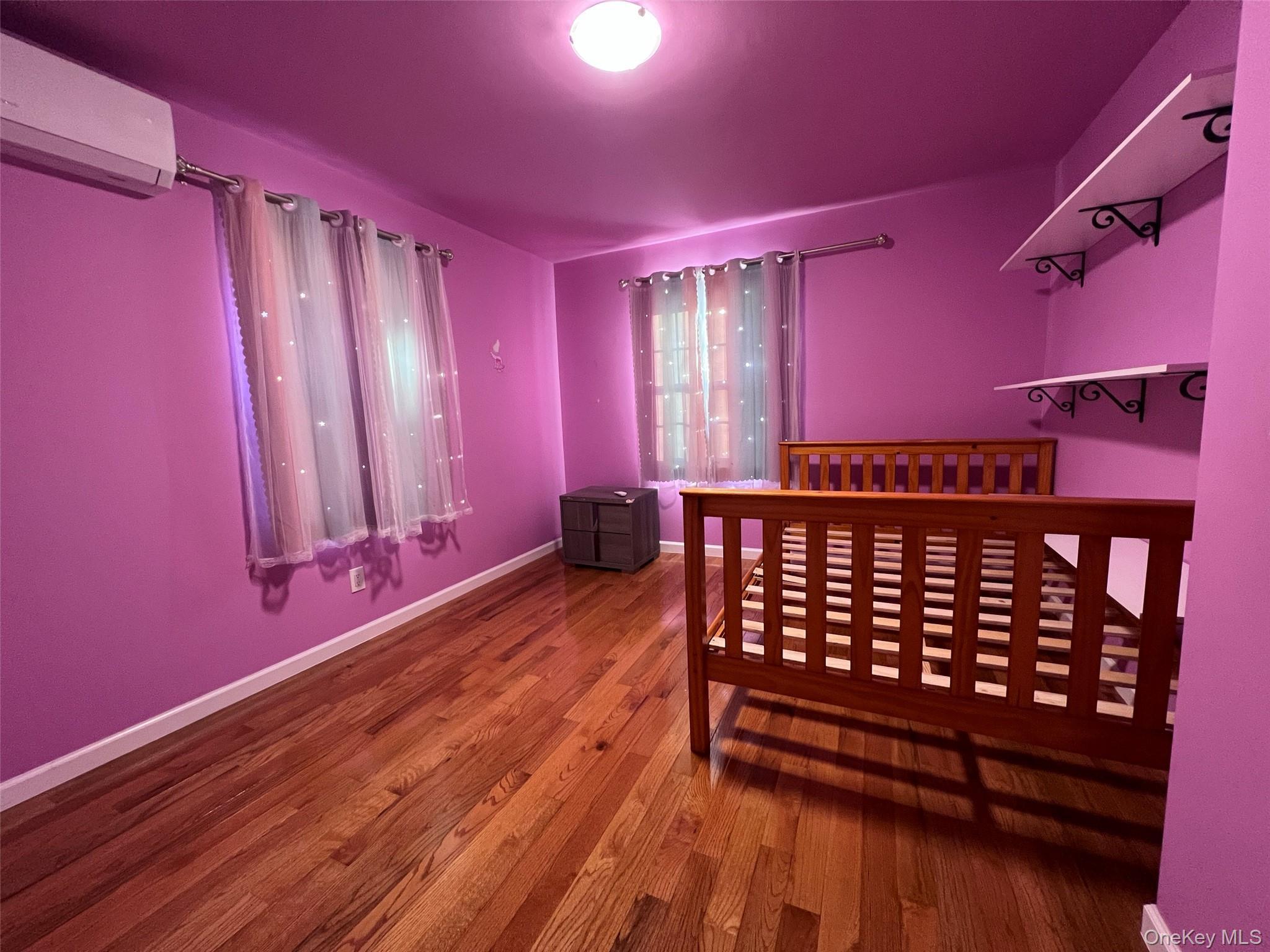 Single Family Seymour Bronx, NY 10469, MLS-943542-31