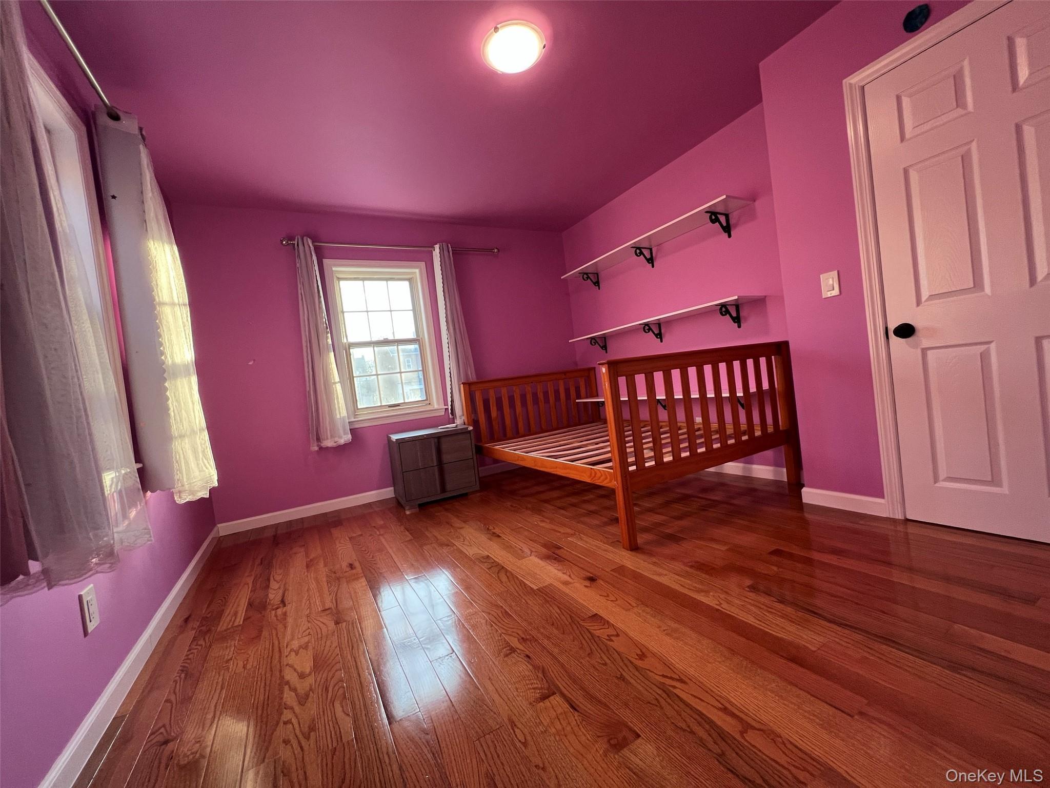 Single Family Seymour Bronx, NY 10469, MLS-943542-34