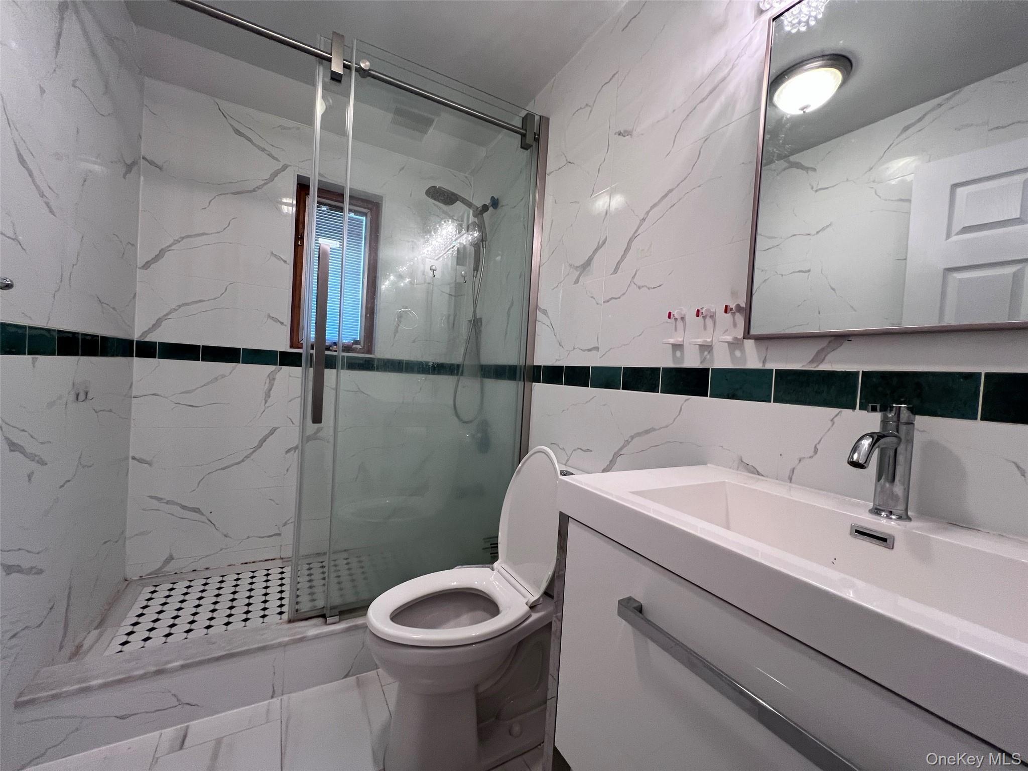 Single Family Seymour Bronx, NY 10469, MLS-943542-43