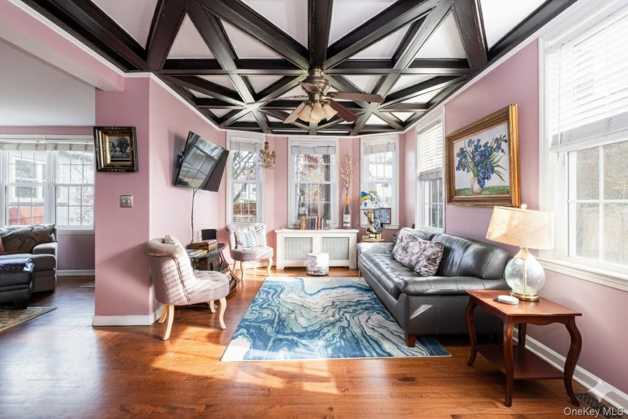 Single Family Minnieford Bronx, NY 10464, MLS-943543-4