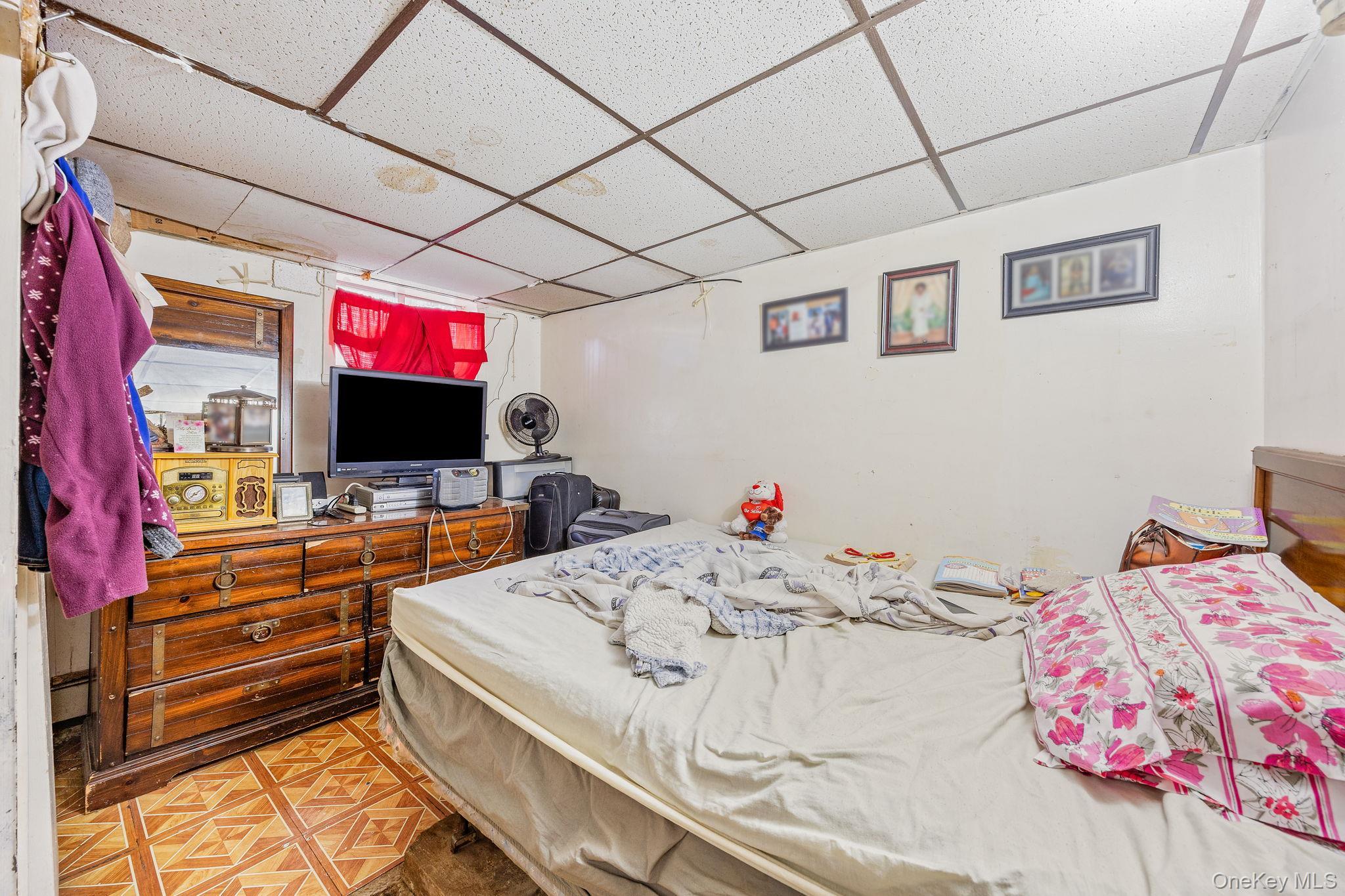 Single Family 35th  Brooklyn, NY 11210, MLS-943554-20