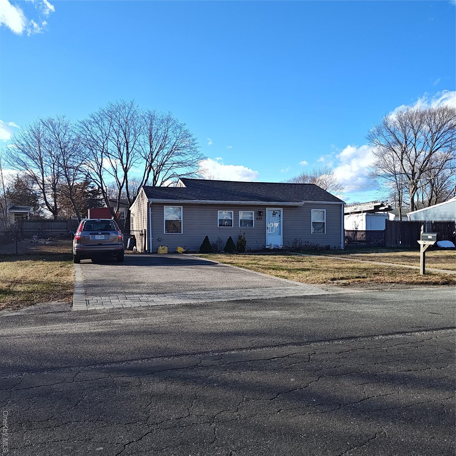 Single Family Michigan Suffolk County, NY 11713, MLS-943563-4