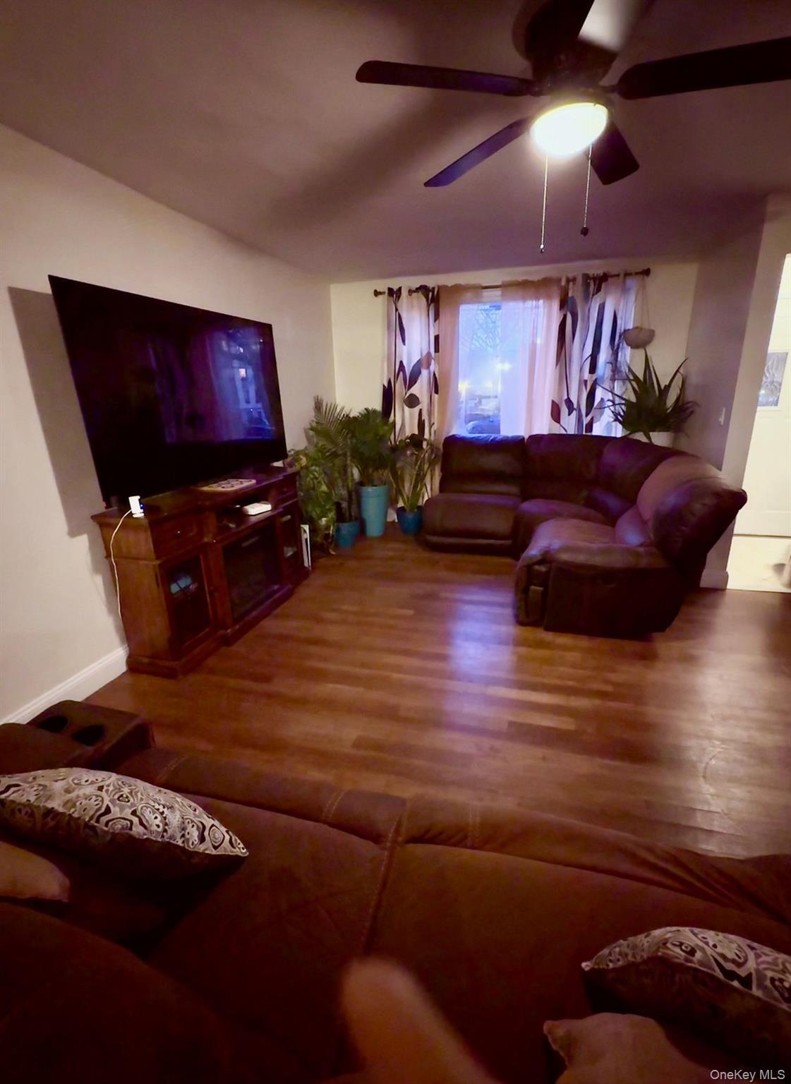 Single Family Bronxwood  Bronx, NY 10466, MLS-943565-5