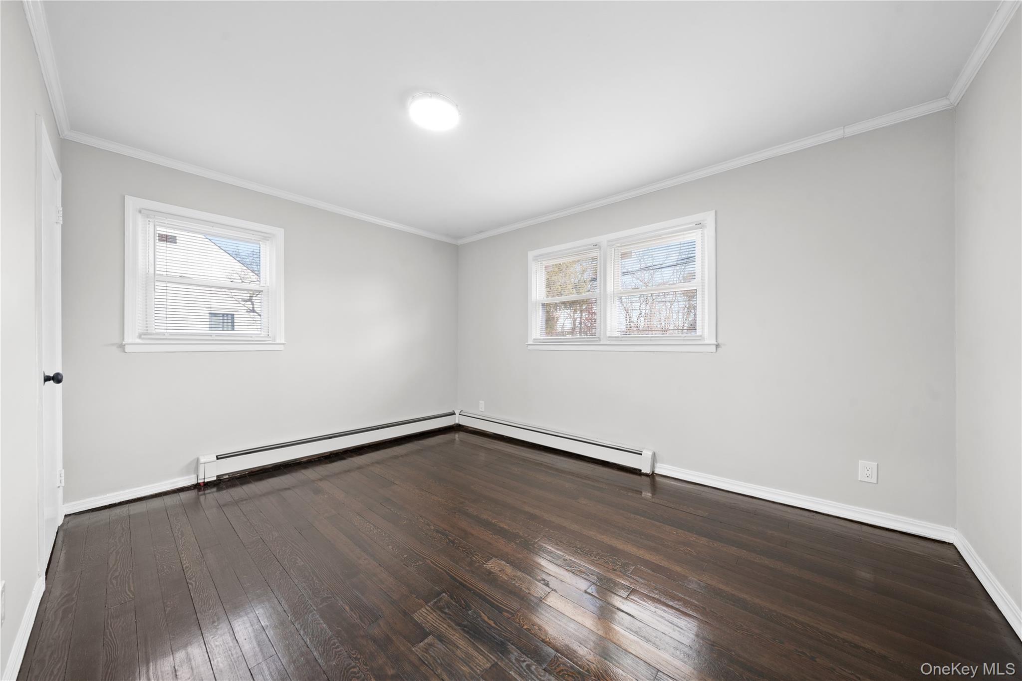 Single Family Arizona Suffolk County, NY 11704, MLS-943577-5