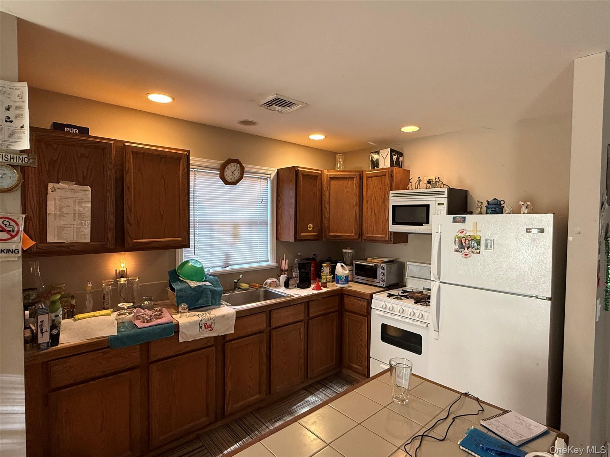 Single Family Pequash Suffolk County, NY 11935, MLS-943582-21