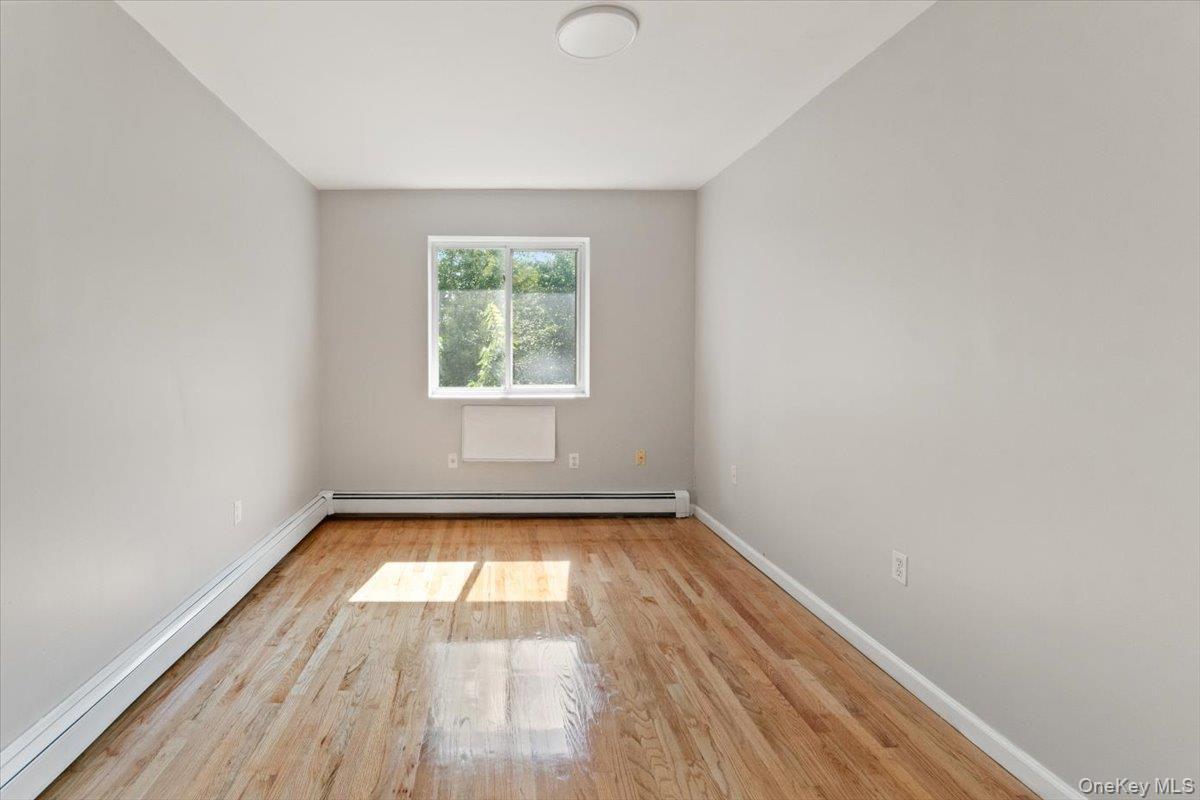 Apartment Vreeland  Bronx, NY 10461, MLS-943596-10