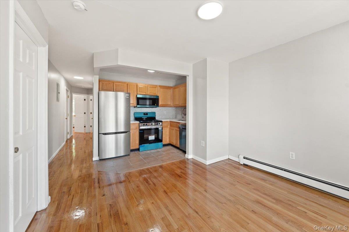 Apartment Vreeland  Bronx, NY 10461, MLS-943596-2