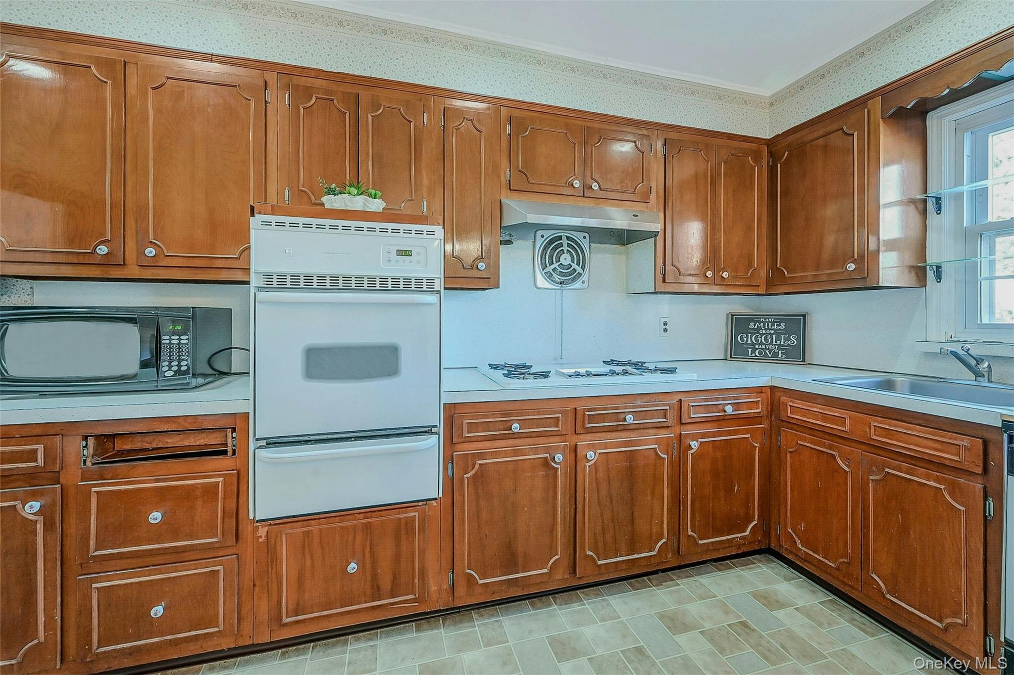 Single Family Doxsee  Suffolk County, NY 11751, MLS-943598-12