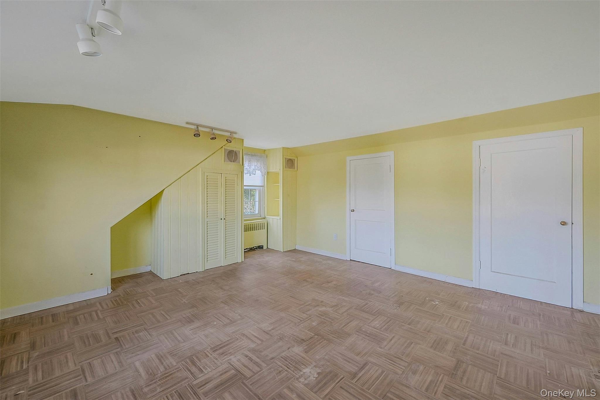 Single Family Doxsee  Suffolk County, NY 11751, MLS-943598-18