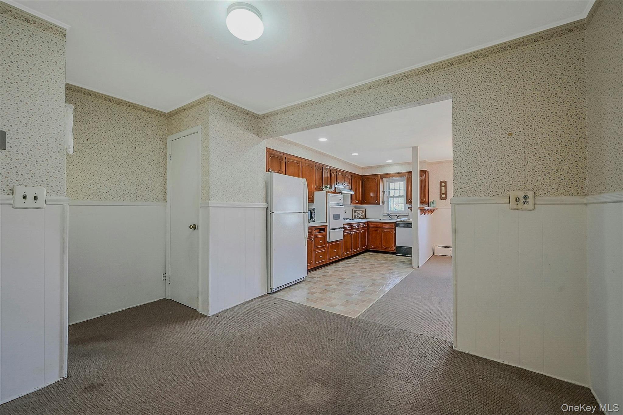 Single Family Doxsee  Suffolk County, NY 11751, MLS-943598-9