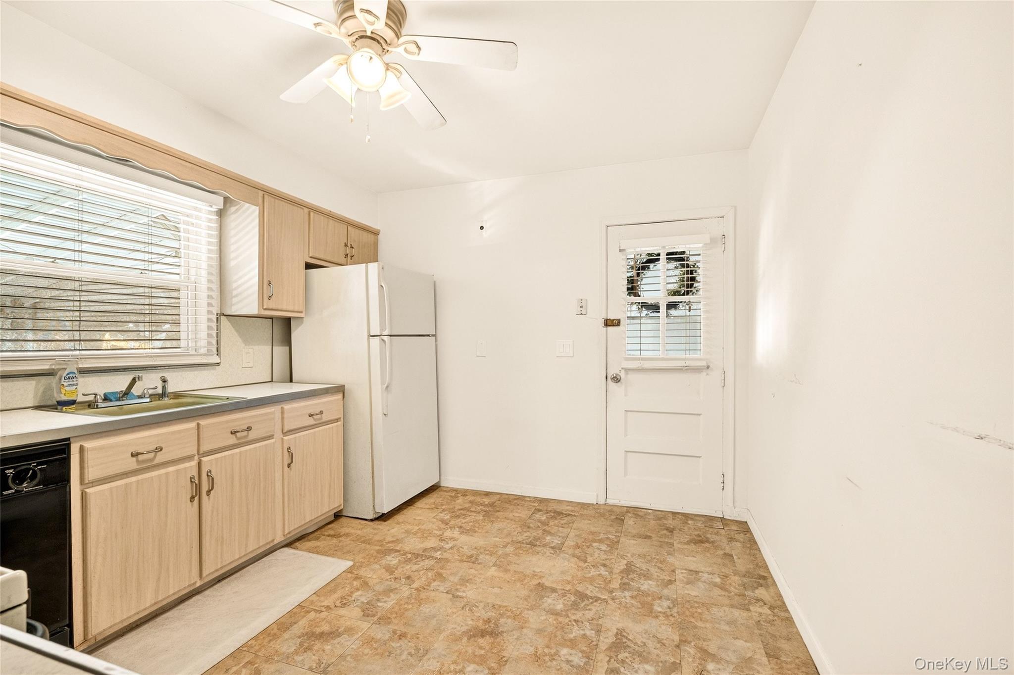 Single Family Sciortino Westchester County, NY 10607, MLS-943609-16