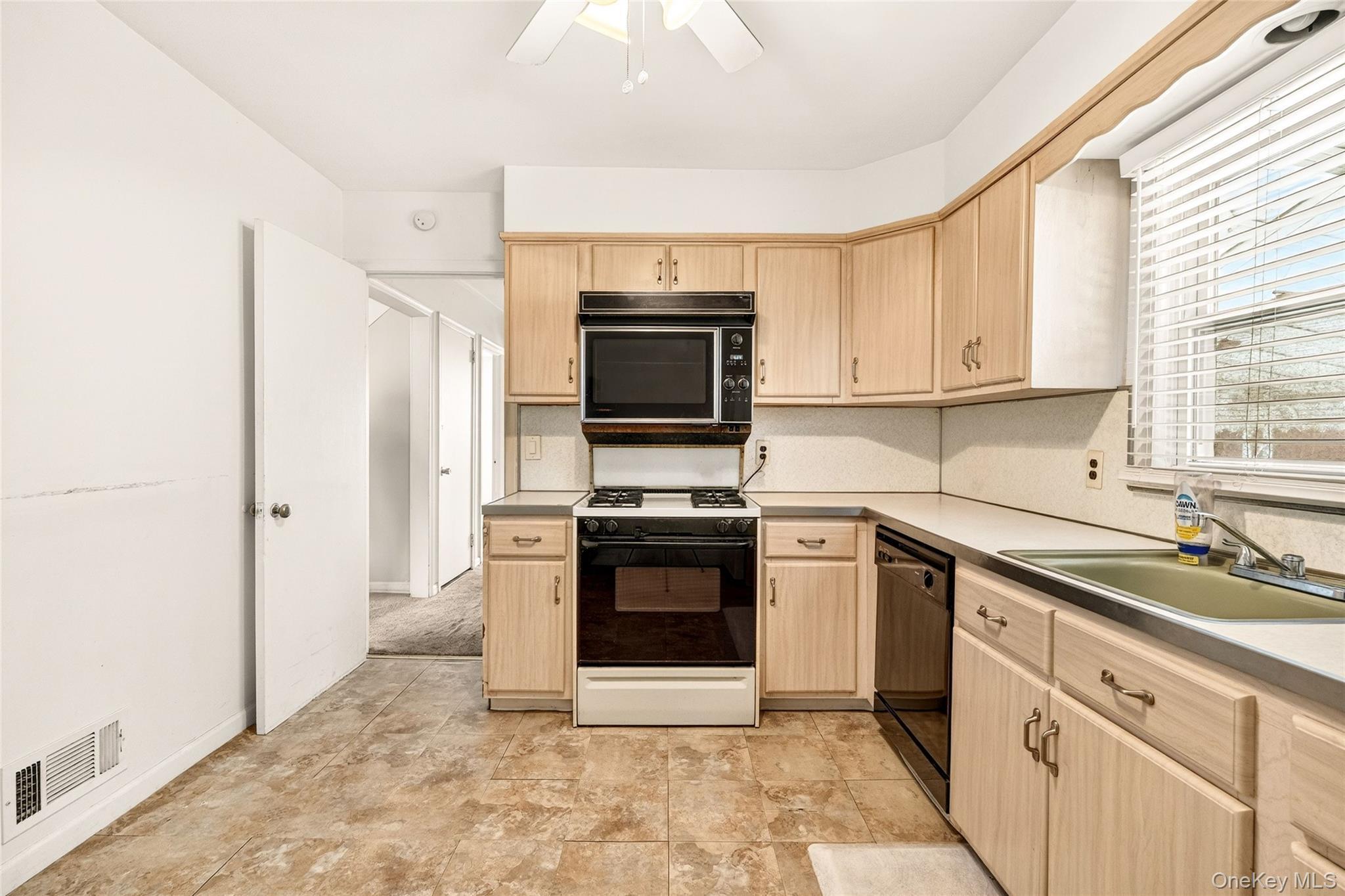 Single Family Sciortino Westchester County, NY 10607, MLS-943609-19