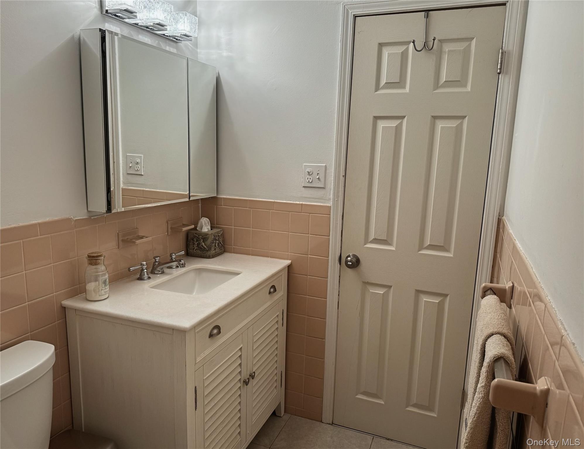 Single Family 83rd Queens, NY 11385, MLS-943619-20