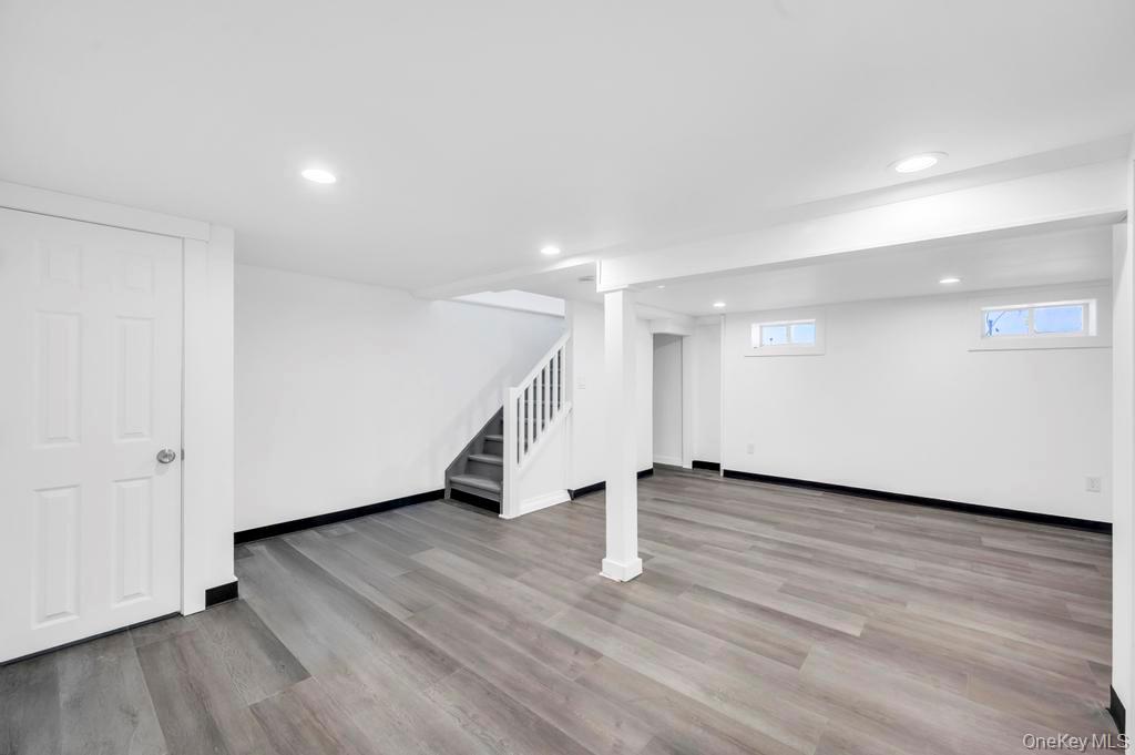 Single Family 28th Suffolk County, NY 11798, MLS-943639-17