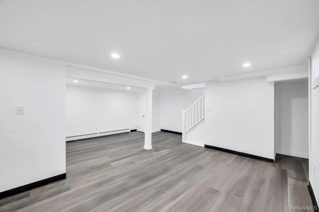 Single Family 28th Suffolk County, NY 11798, MLS-943639-19