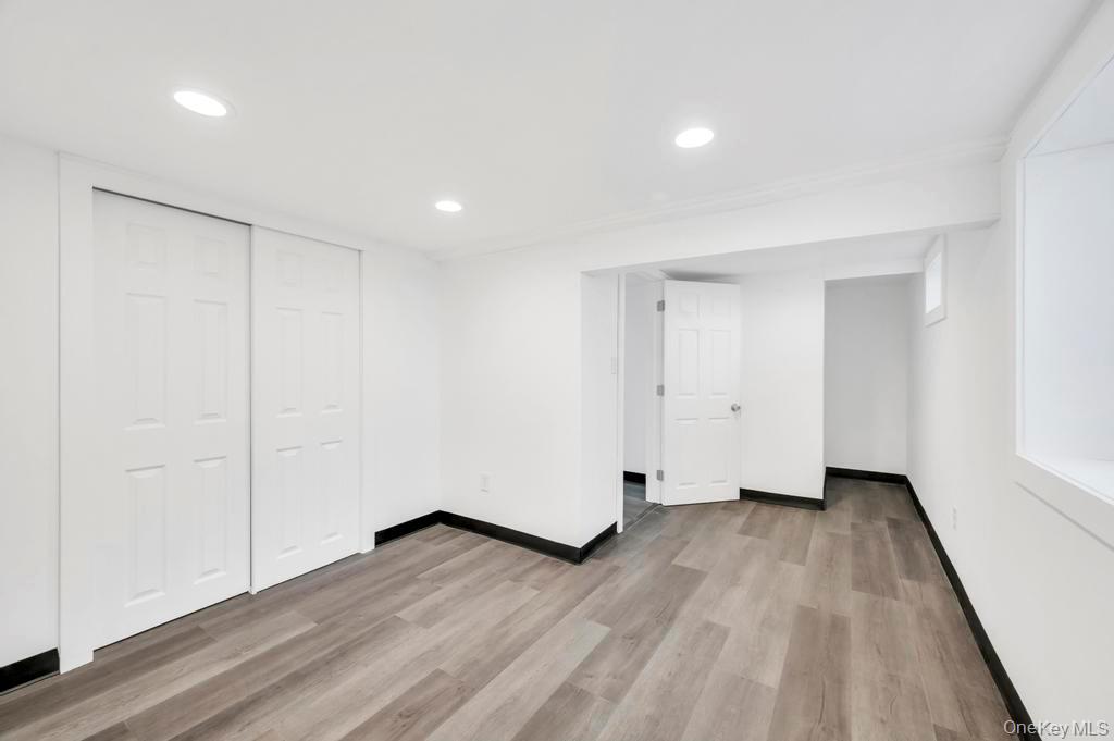 Single Family 28th Suffolk County, NY 11798, MLS-943639-20