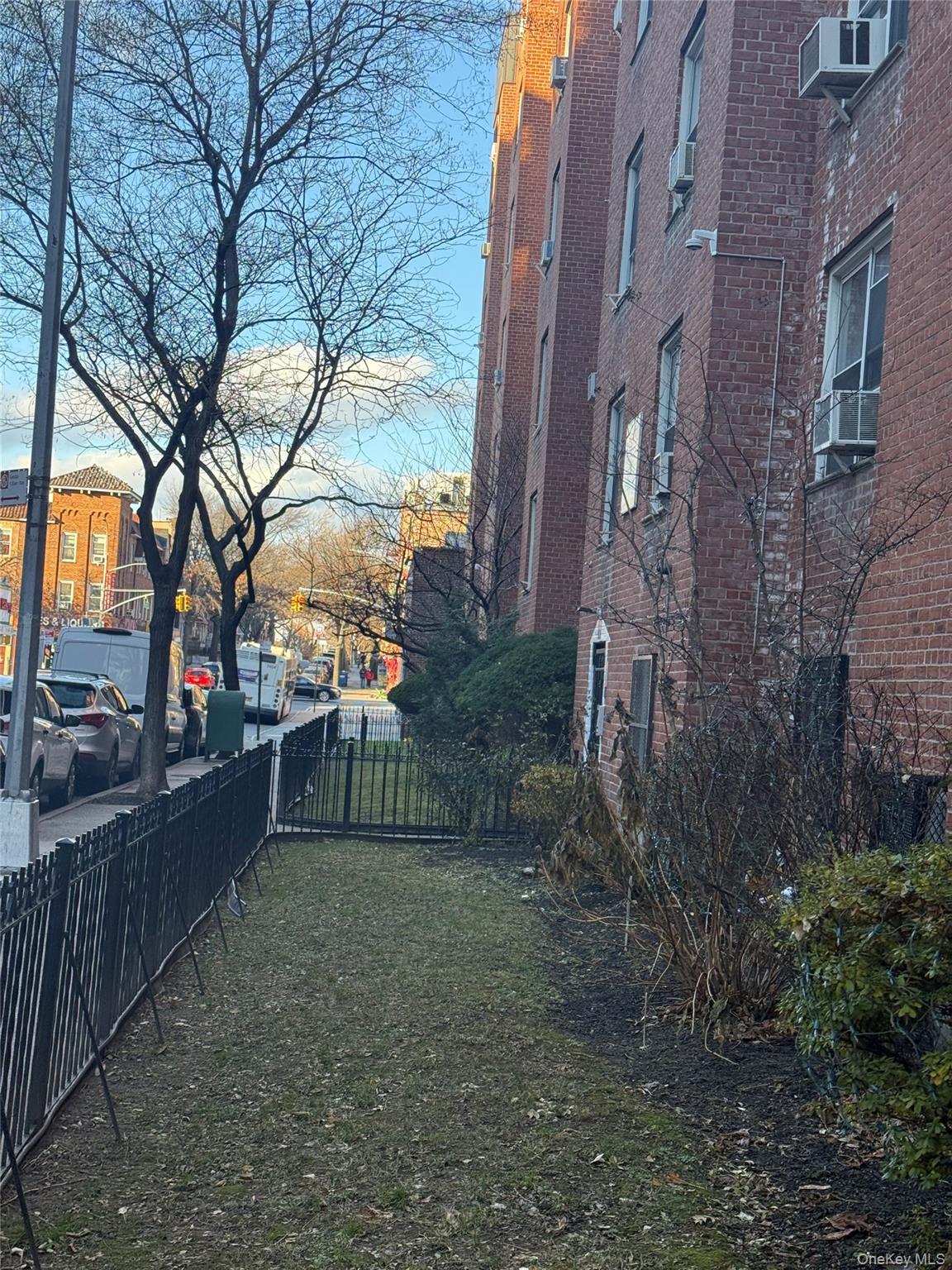 Coop 81th  Queens, NY 11372, MLS-943695-7