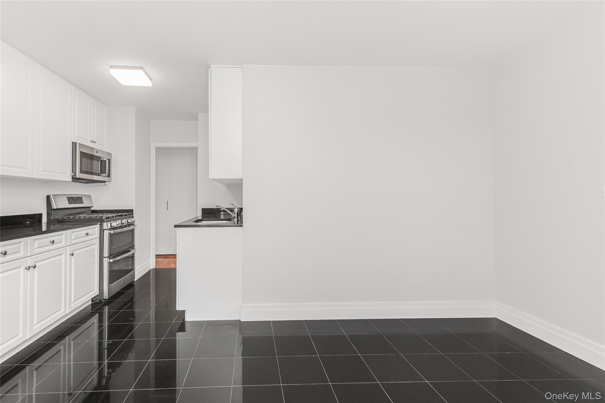 Coop Henry Hudson  Bronx, NY 10463, MLS-943707-7