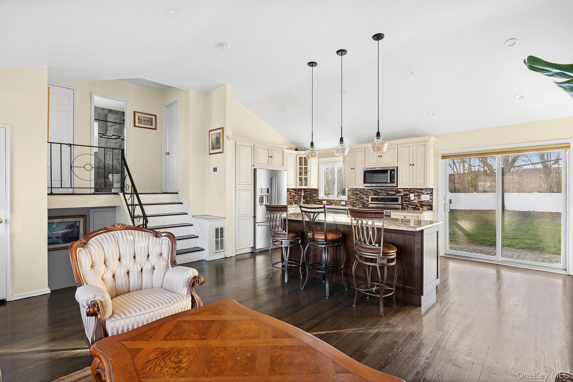 Single Family Niagara  Suffolk County, NY 11725, MLS-943719-7